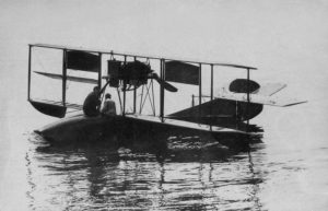 Curtiss Modelo F 1914, o primeiro avião da Aviação Naval brasileira. (Foto: ComForAerNav)