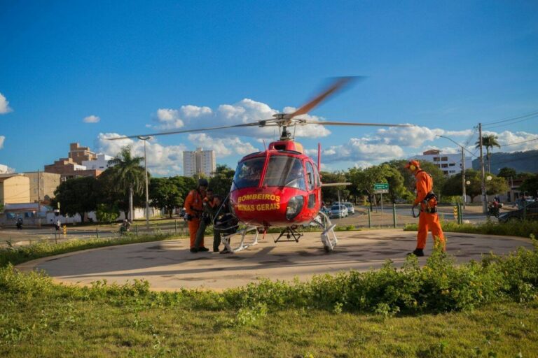 COMAVE/PMMG forma primeira mulher habilitada a pilotar aeronave de